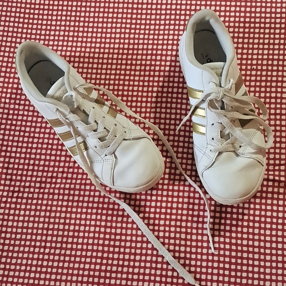 Neo Adidas striped sneakers GUC size 3½ Small - Picture 1 of 12